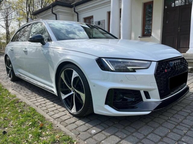 Ауді А4 2018 у Рівному на Automoto.ua Білий Ауді А4, об'ємом двигуна 3 л та пробігом 88 тис. км за 14200 $, фото 1 на Automoto.ua