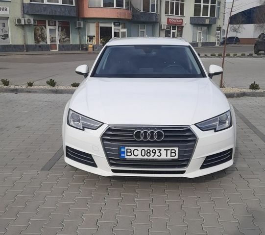 Білий Ауді А4, об'ємом двигуна 1.97 л та пробігом 350 тис. км за 13600 $, фото 1 на Automoto.ua