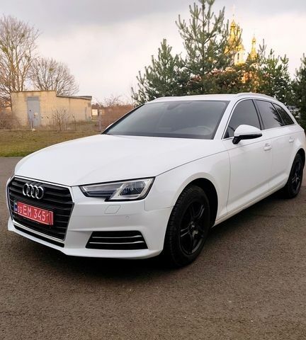 Білий Ауді А4, об'ємом двигуна 1.4 л та пробігом 209 тис. км за 18700 $, фото 1 на Automoto.ua