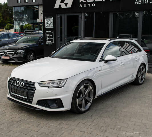 Белый Ауди А4, объемом двигателя 2 л и пробегом 175 тыс. км за 27990 $, фото 1 на Automoto.ua