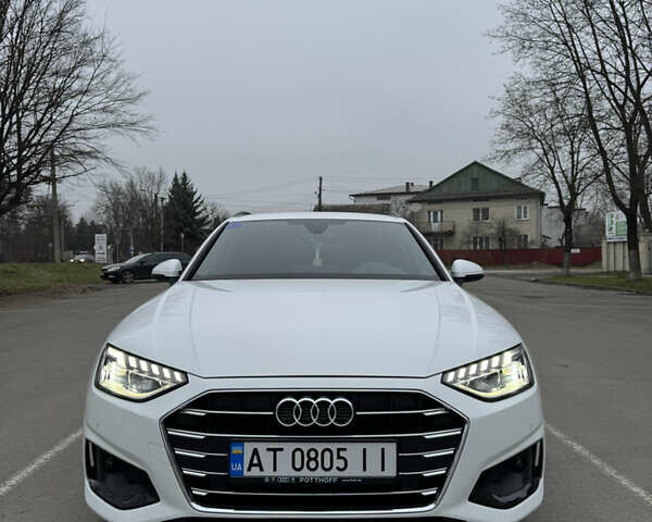 Белый Ауди А4, объемом двигателя 1.97 л и пробегом 99 тыс. км за 27250 $, фото 1 на Automoto.ua