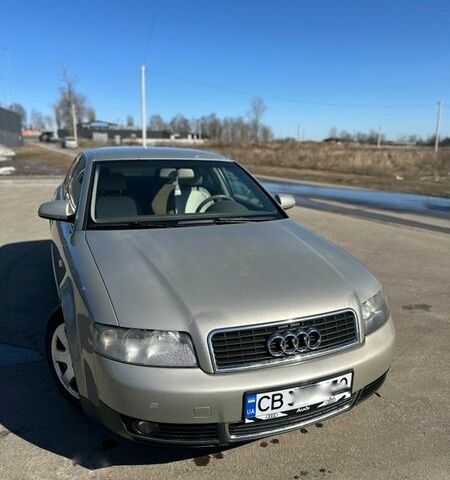 Бежевий Ауді А4, об'ємом двигуна 2 л та пробігом 298 тис. км за 4600 $, фото 1 на Automoto.ua