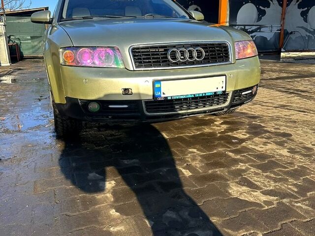 Бежевый Ауди А4, объемом двигателя 2 л и пробегом 455 тыс. км за 5200 $, фото 1 на Automoto.ua