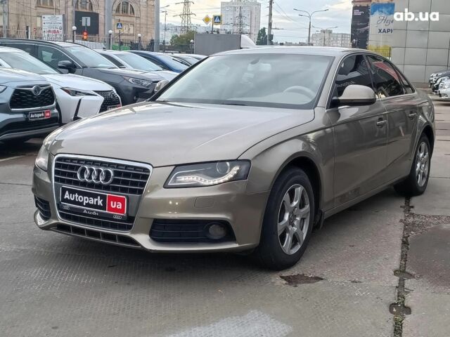 Бежевий Ауді А4, об'ємом двигуна 1.8 л та пробігом 270 тис. км за 8990 $, фото 1 на Automoto.ua