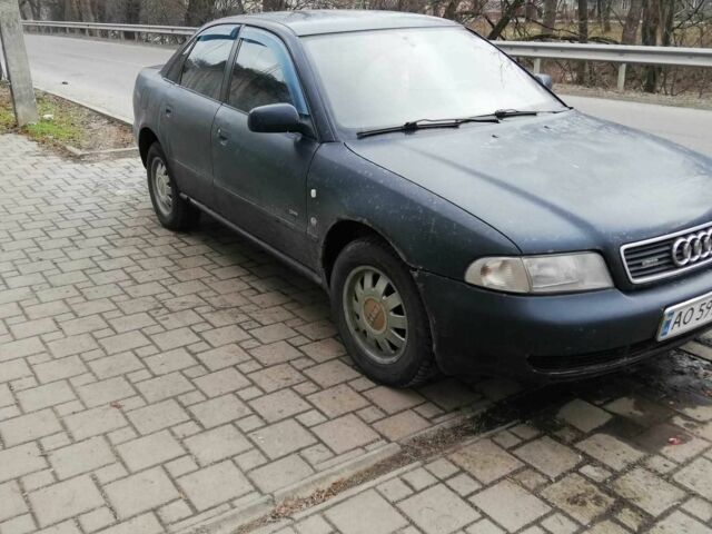 Чорний Ауді А4, об'ємом двигуна 1.8 л та пробігом 500 тис. км за 2700 $, фото 1 на Automoto.ua