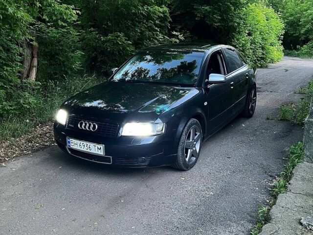 Чорний Ауді А4, об'ємом двигуна 2.5 л та пробігом 325 тис. км за 5017 $, фото 1 на Automoto.ua