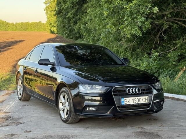 Черный Ауди А4, объемом двигателя 2 л и пробегом 250 тыс. км за 10200 $, фото 1 на Automoto.ua