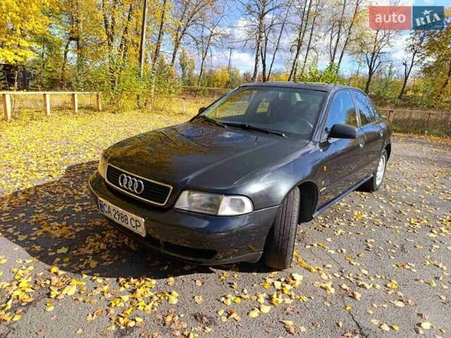 Чорний Ауді А4, об'ємом двигуна 1.6 л та пробігом 337 тис. км за 3200 $, фото 1 на Automoto.ua