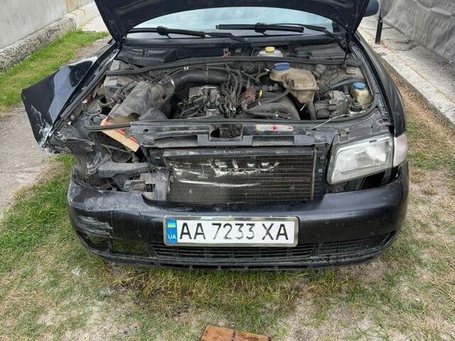 Чорний Ауді А4, об'ємом двигуна 1.78 л та пробігом 550 тис. км за 1200 $, фото 1 на Automoto.ua