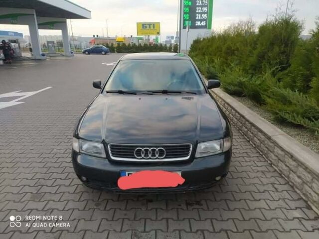 Чорний Ауді А4, об'ємом двигуна 1.8 л та пробігом 300 тис. км за 1800 $, фото 1 на Automoto.ua