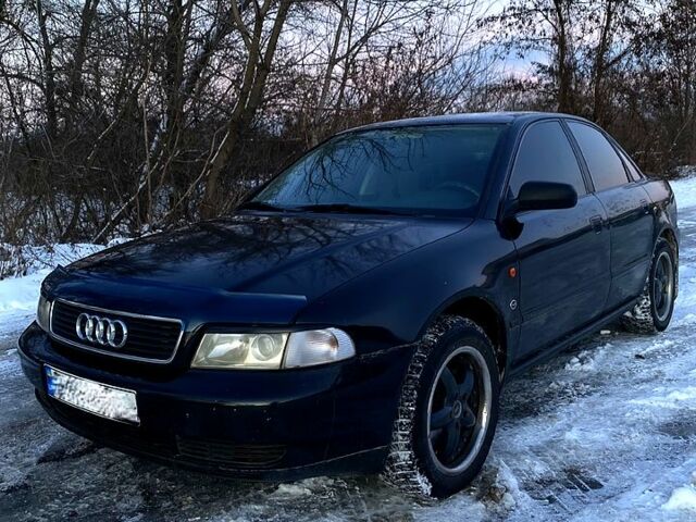 Чорний Ауді А4, об'ємом двигуна 1.8 л та пробігом 460 тис. км за 3300 $, фото 1 на Automoto.ua