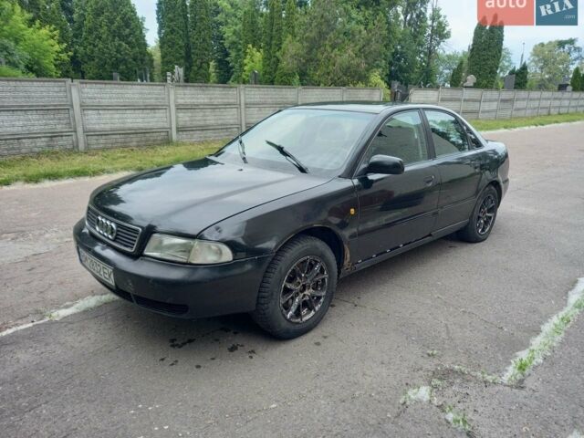 Чорний Ауді А4, об'ємом двигуна 1.9 л та пробігом 300 тис. км за 2700 $, фото 1 на Automoto.ua