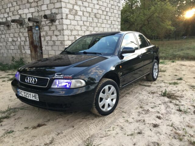 Чорний Ауді А4, об'ємом двигуна 1.9 л та пробігом 351 тис. км за 3350 $, фото 1 на Automoto.ua