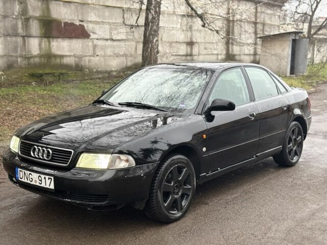 Черный Ауди А4, объемом двигателя 1.9 л и пробегом 200 тыс. км за 1450 $, фото 1 на Automoto.ua