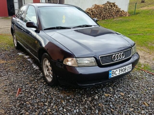 Черный Ауди А4, объемом двигателя 1.6 л и пробегом 289 тыс. км за 2600 $, фото 1 на Automoto.ua