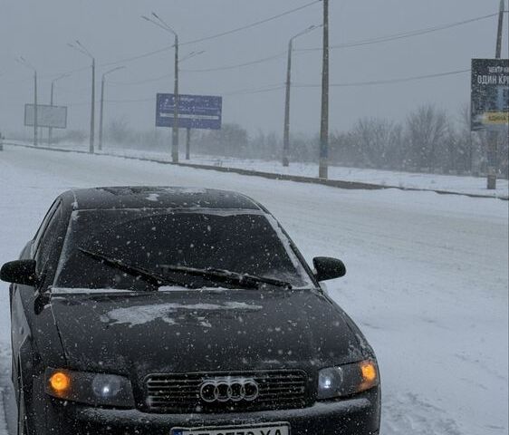 Черный Ауди А4, объемом двигателя 1.9 л и пробегом 368 тыс. км за 4000 $, фото 1 на Automoto.ua