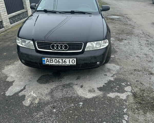 Черный Ауди А4, объемом двигателя 1.6 л и пробегом 206 тыс. км за 3800 $, фото 1 на Automoto.ua