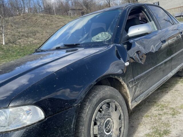 Черный Ауди А4, объемом двигателя 1.6 л и пробегом 269 тыс. км за 750 $, фото 1 на Automoto.ua