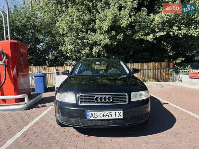 Черный Ауди А4, объемом двигателя 1.98 л и пробегом 397 тыс. км за 3999 $, фото 1 на Automoto.ua