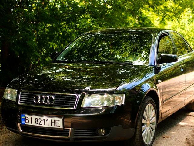 Чорний Ауді А4, об'ємом двигуна 1.6 л та пробігом 340 тис. км за 4500 $, фото 1 на Automoto.ua