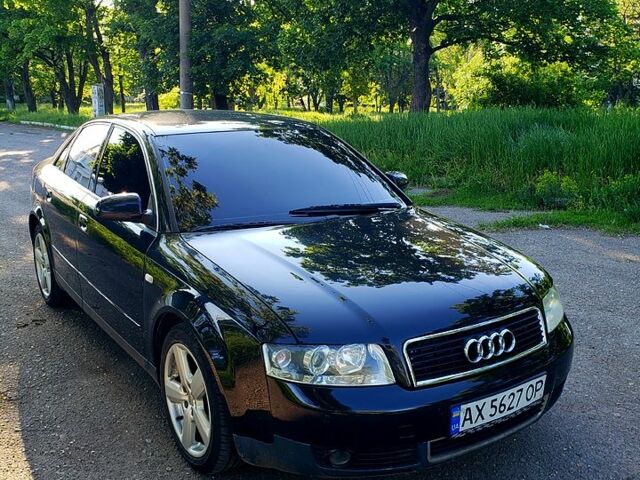 Чорний Ауді А4, об'ємом двигуна 2 л та пробігом 289 тис. км за 4500 $, фото 1 на Automoto.ua