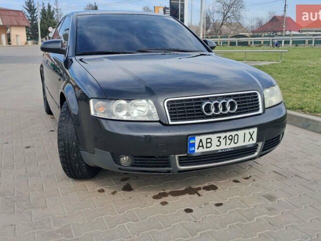 Чорний Ауді А4, об'ємом двигуна 2 л та пробігом 305 тис. км за 4950 $, фото 1 на Automoto.ua
