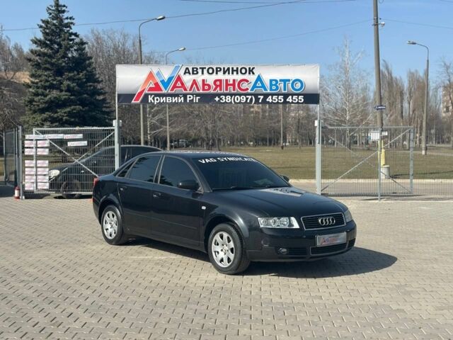 Черный Ауди А4, объемом двигателя 2 л и пробегом 371 тыс. км за 4900 $, фото 1 на Automoto.ua