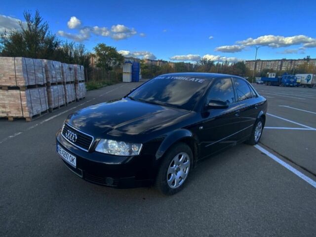 Черный Ауди А4, объемом двигателя 2 л и пробегом 137 тыс. км за 5000 $, фото 1 на Automoto.ua
