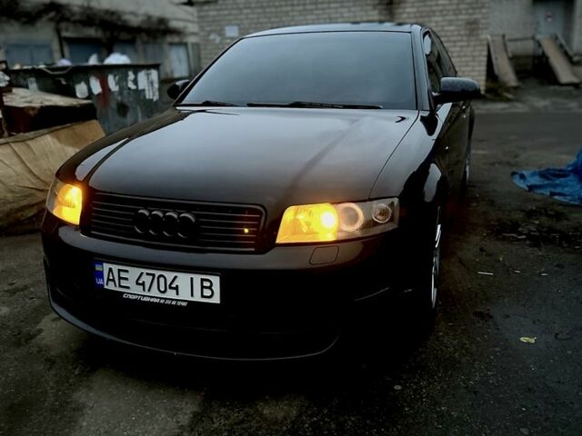 Черный Ауди А4, объемом двигателя 1.8 л и пробегом 295 тыс. км за 5600 $, фото 1 на Automoto.ua