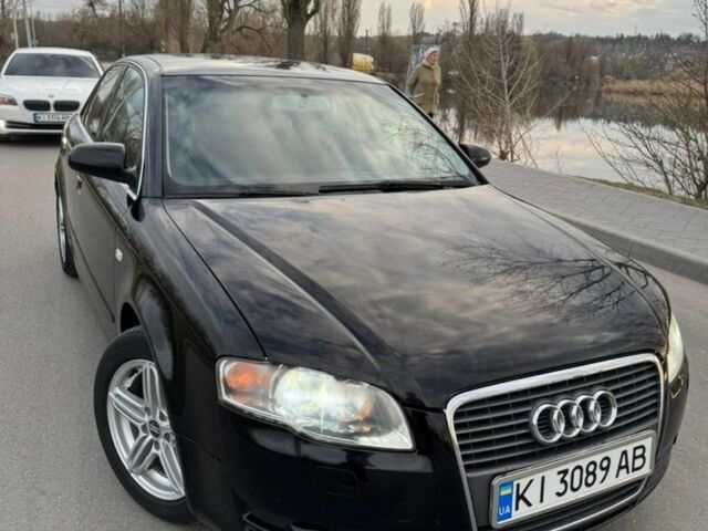 Черный Ауди А4, объемом двигателя 2 л и пробегом 333 тыс. км за 4600 $, фото 1 на Automoto.ua