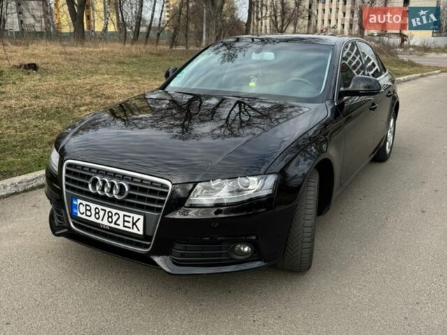 Черный Ауди А4, объемом двигателя 1.8 л и пробегом 235 тыс. км за 8700 $, фото 1 на Automoto.ua