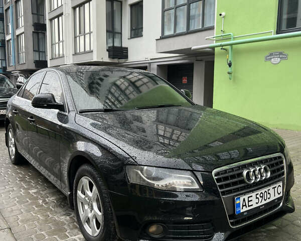 Черный Ауди А4, объемом двигателя 1.8 л и пробегом 199 тыс. км за 8900 $, фото 1 на Automoto.ua