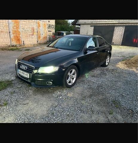 Черный Ауди А4, объемом двигателя 2 л и пробегом 243 тыс. км за 12800 $, фото 1 на Automoto.ua