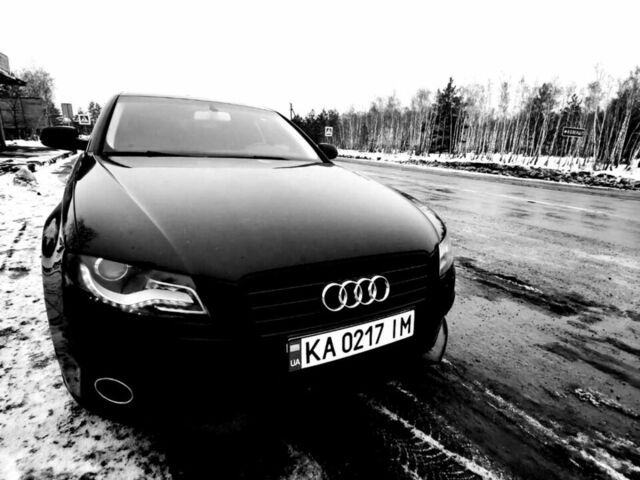 Черный Ауди А4, объемом двигателя 2 л и пробегом 255 тыс. км за 9000 $, фото 1 на Automoto.ua