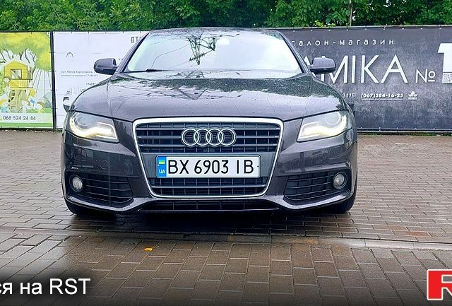 Черный Ауди А4, объемом двигателя 2 л и пробегом 267 тыс. км за 12000 $, фото 1 на Automoto.ua