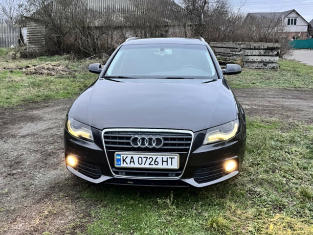 Чорний Ауді А4, об'ємом двигуна 2 л та пробігом 380 тис. км за 10200 $, фото 1 на Automoto.ua