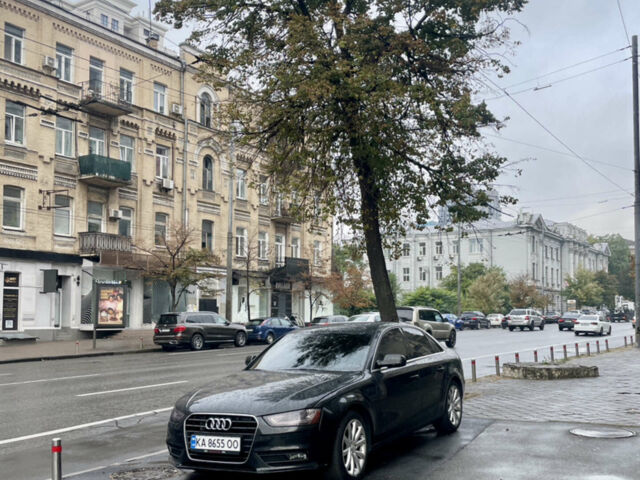 Черный Ауди А4, объемом двигателя 1.98 л и пробегом 210 тыс. км за 11300 $, фото 1 на Automoto.ua