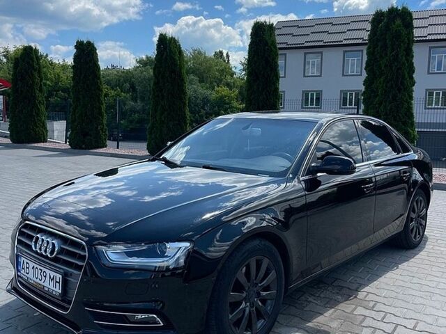 Черный Ауди А4, объемом двигателя 2 л и пробегом 188 тыс. км за 9650 $, фото 1 на Automoto.ua