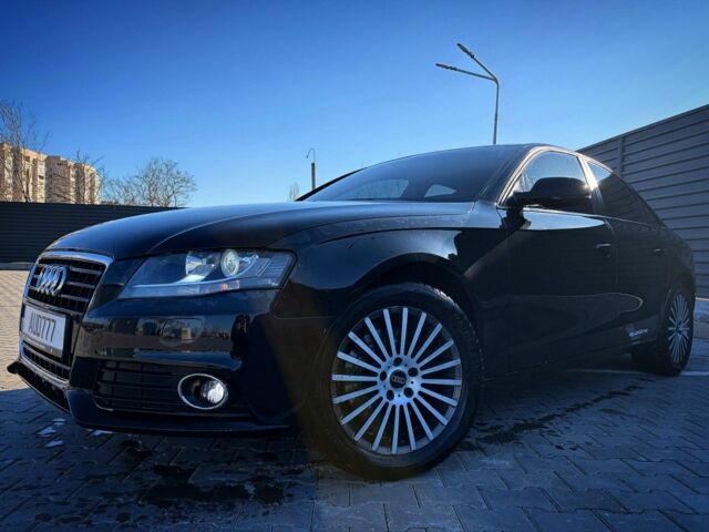 Черный Ауди А4, объемом двигателя 2 л и пробегом 180 тыс. км за 10700 $, фото 1 на Automoto.ua