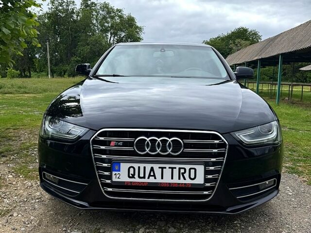Чорний Ауді А4, об'ємом двигуна 2 л та пробігом 205 тис. км за 11300 $, фото 1 на Automoto.ua