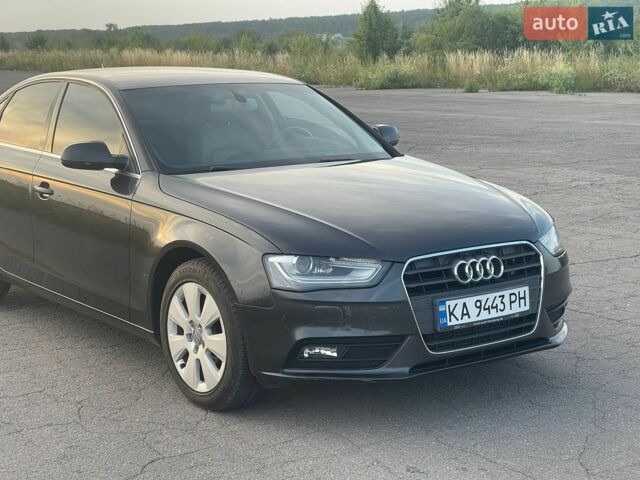 Черный Ауди А4, объемом двигателя 1.97 л и пробегом 225 тыс. км за 12700 $, фото 1 на Automoto.ua