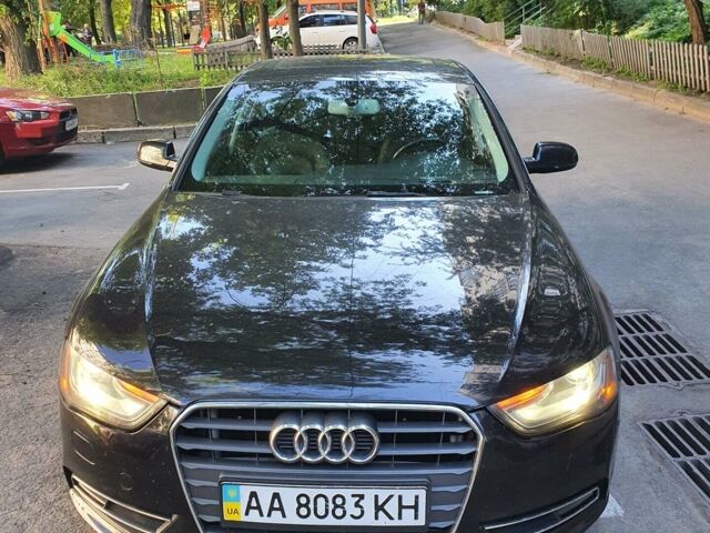 Чорний Ауді А4, об'ємом двигуна 2 л та пробігом 279 тис. км за 10500 $, фото 1 на Automoto.ua