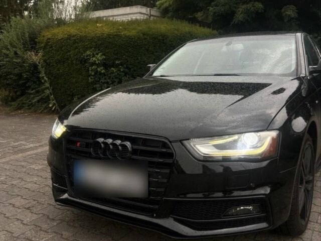 Чорний Ауді А4, об'ємом двигуна 2 л та пробігом 250 тис. км за 13255 $, фото 1 на Automoto.ua