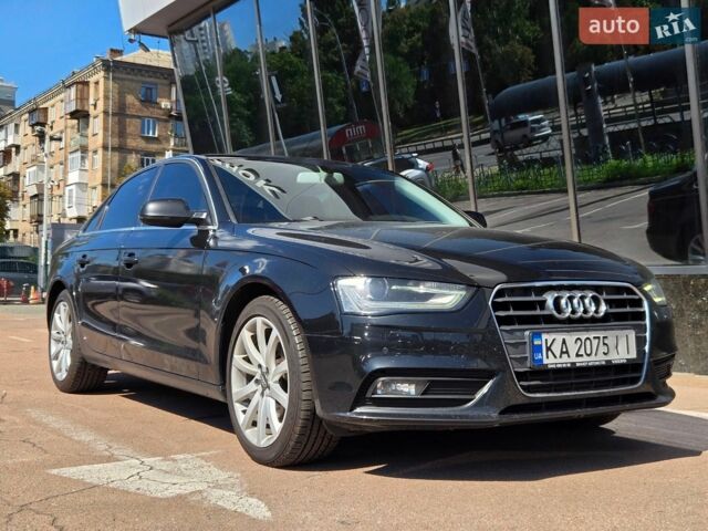 Чорний Ауді А4, об'ємом двигуна 2 л та пробігом 229 тис. км за 11500 $, фото 1 на Automoto.ua