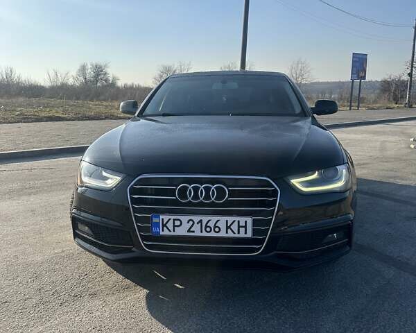 Чорний Ауді А4, об'ємом двигуна 2 л та пробігом 215 тис. км за 12000 $, фото 1 на Automoto.ua