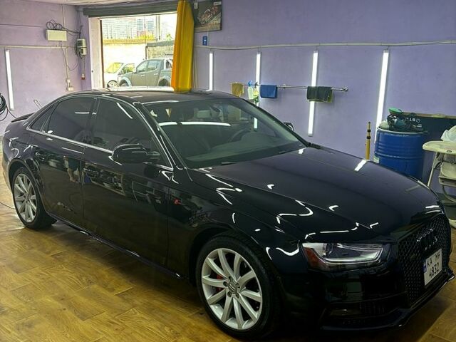 Чорний Ауді А4, об'ємом двигуна 2 л та пробігом 189 тис. км за 13000 $, фото 1 на Automoto.ua