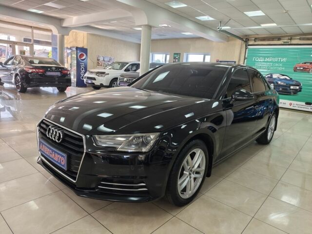 Чорний Ауді А4, об'ємом двигуна 2 л та пробігом 195 тис. км за 15369 $, фото 1 на Automoto.ua
