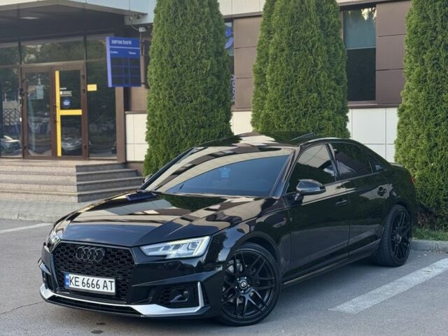 Черный Ауди А4, объемом двигателя 2 л и пробегом 55 тыс. км за 15500 $, фото 1 на Automoto.ua