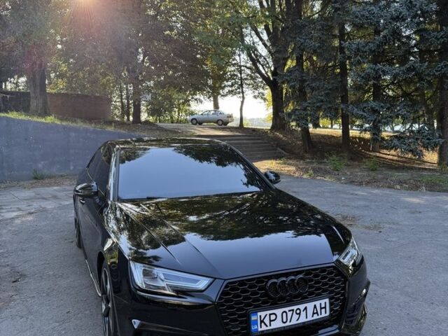 Чорний Ауді А4, об'ємом двигуна 2 л та пробігом 150 тис. км за 20800 $, фото 1 на Automoto.ua