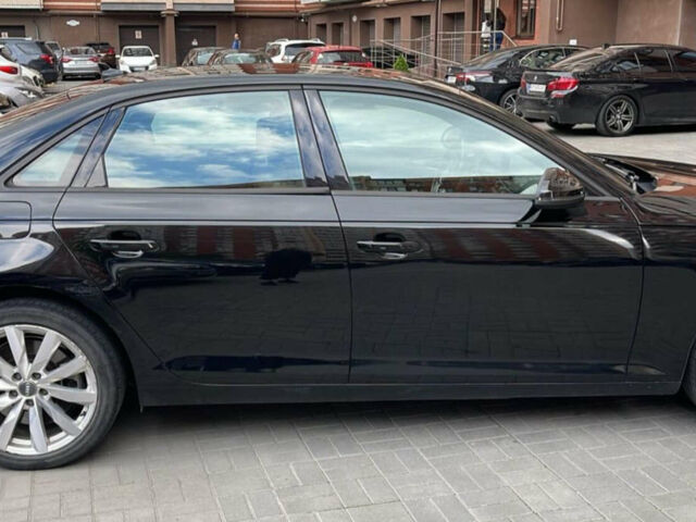 Черный Ауди А4, объемом двигателя 2 л и пробегом 70 тыс. км за 18500 $, фото 1 на Automoto.ua
